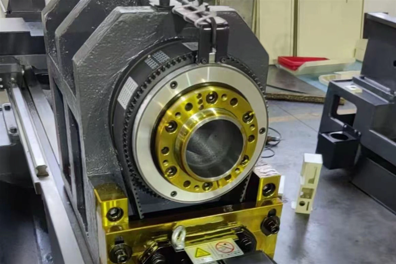 CNC machine tool spindle CNC machine tool spindle